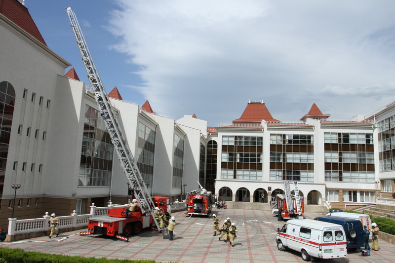 В «Артеке» прошли учения МЧС В «Артеке» прошли учения МЧС
