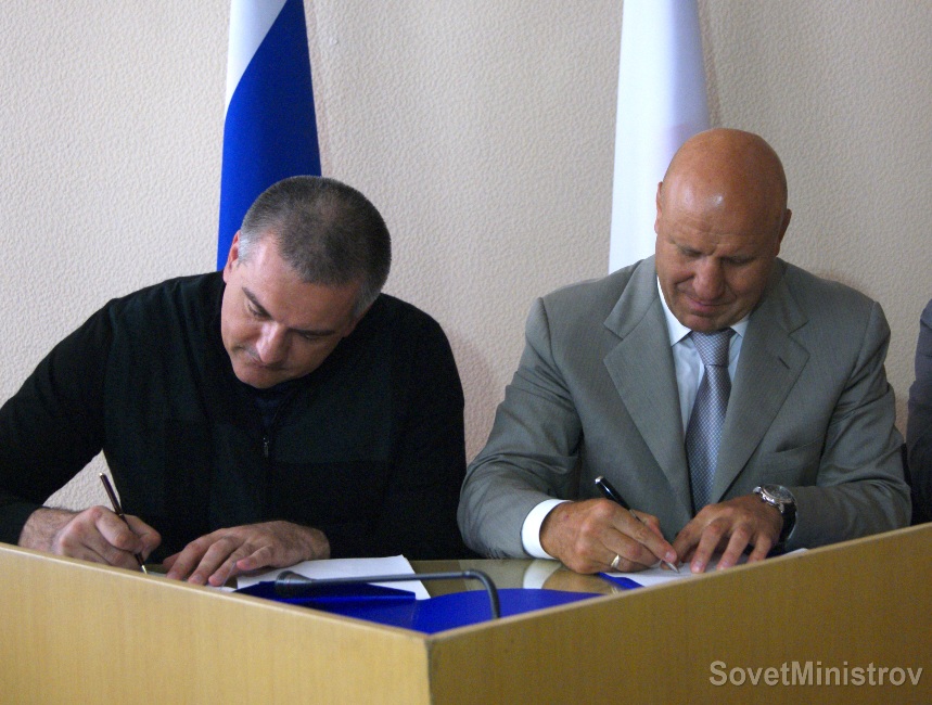 Крымский премьер возглавил Федерацию спортивной борьбы РК Крымский премьер возглавил Федерацию спортивной борьбы РК