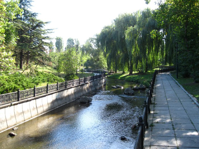 На реконструкцию набережной Салгира выделят 50 млн. рублей На реконструкцию набережной Салгира выделят 50 млн. рублей