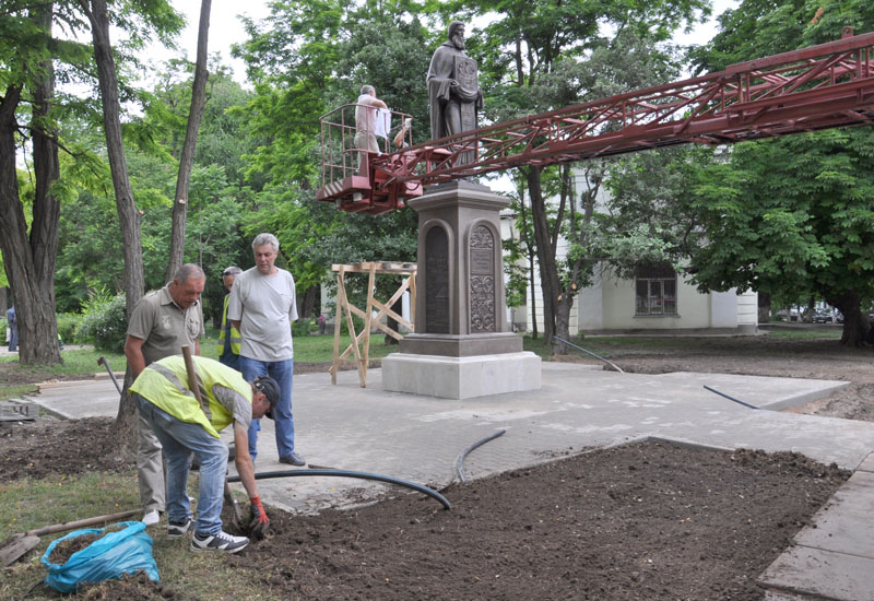 В Симферополе заканчивают подготовку памятника Сергию Радонежскому