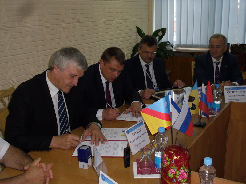 Алушта и российская Нерехта стали побратимами Алушта и российская Нерехта стали побратимами