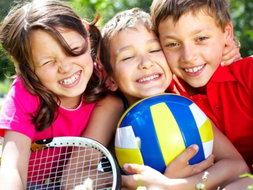 В Крыму на отдыхе находится 230 детей из Донецкой области В Крыму на отдыхе находится 230 детей из Донецкой области