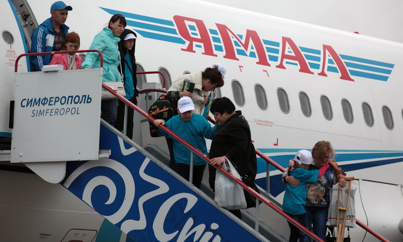 На оздоровление в Крым прибыли дети-инвалиды из Кемеровской области