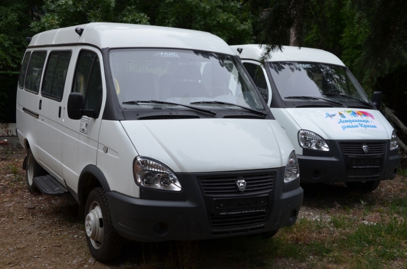 Ялта получила от Астраханской области три «Газели» Ялта получила от Астраханской области три «Газели»