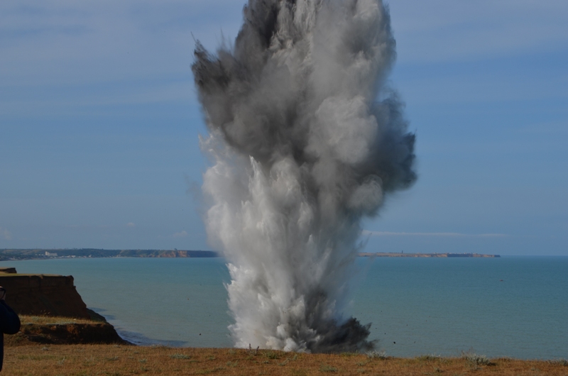 У берегов Крыма уничтожили две якорные мины