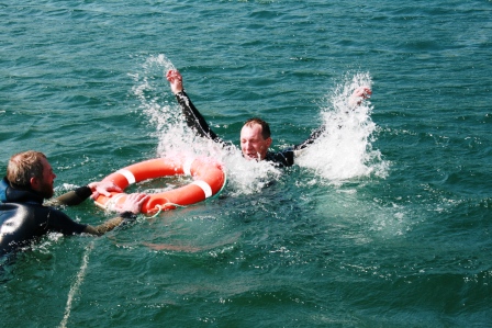 За день на ЮБК в море унесло 10 человек