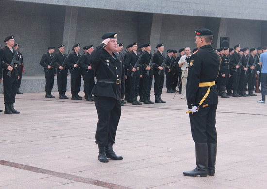 В Севастополе морские пехотинцы весеннего призыва приняли присягу