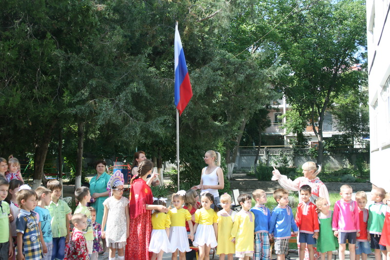 В детском саду Симферополя отметили День России В детском саду Симферополя отметили День России
