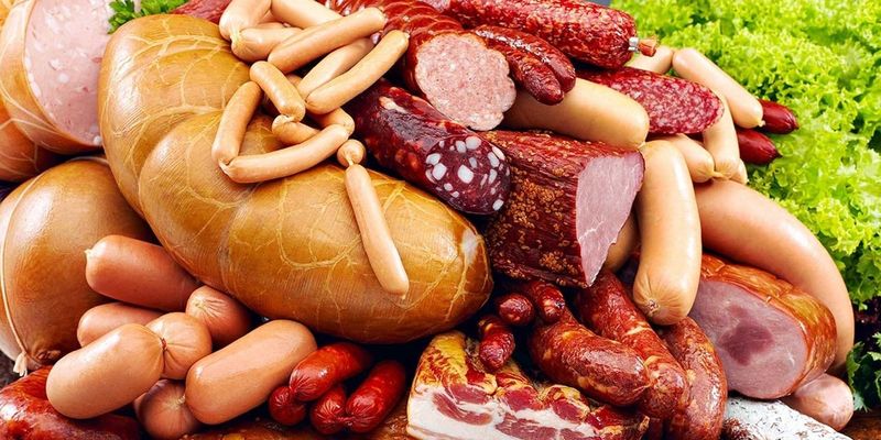 Крымские колбасные и мясные изделия подорожали на 25%