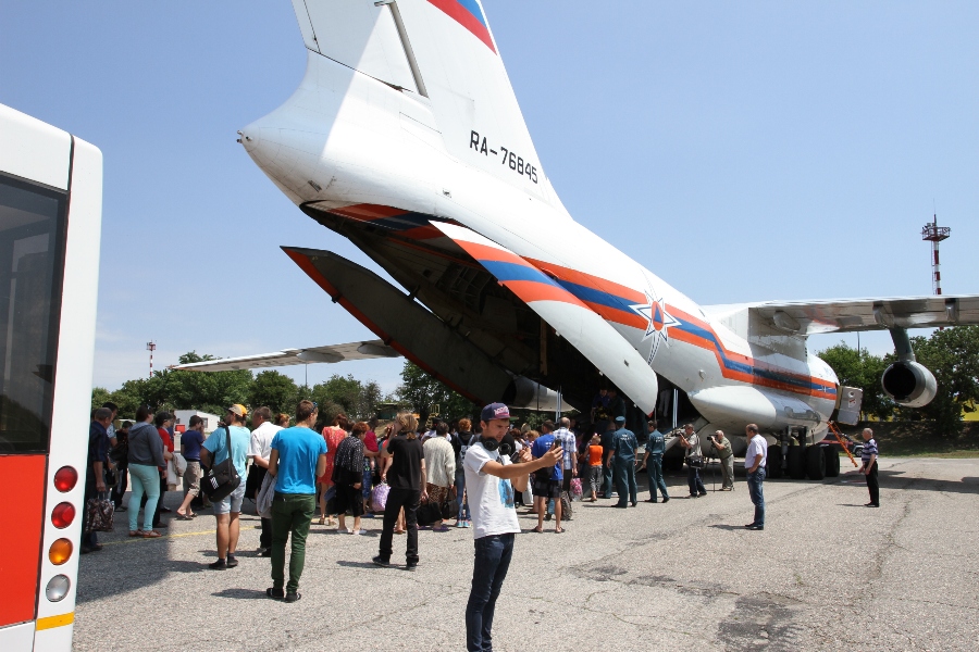 Более 200 беженцев доставлены в Минеральные Воды и Ставрополье