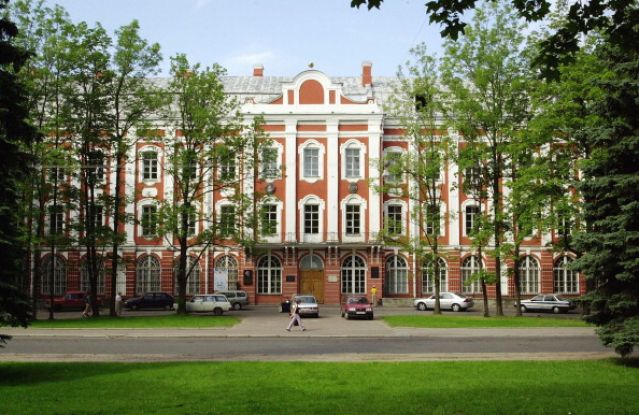 В СПбГУ выделены бюджетные места для абитуриентов из Крыма и Севастополя