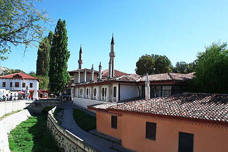 В Бахчисарайском заповеднике открыли новые туристические маршруты В Бахчисарайском заповеднике открыли новые туристические маршруты