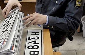 Парламент Крыма готовится принять временный порядок постановки автомобилей на учет