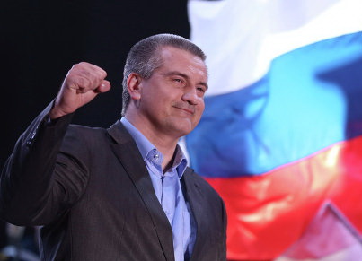 Аксенов поздравил крымчан с Днем семьи, любви и верности Аксенов поздравил крымчан с Днем семьи, любви и верности