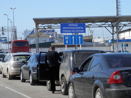 На Керченской переправе время ожидания погрузки увеличилось до 40 часов На Керченской переправе время ожидания погрузки увеличилось до 40 часов