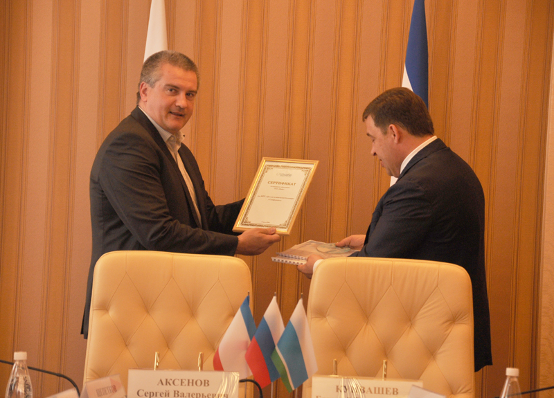 Свердловская область передала Крыму медоборудование для новорожденных Свердловская область передала Крыму медоборудование для новорожденных