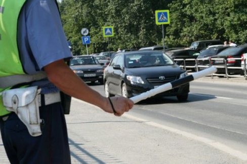 В Симферополе сбили полицейского В Симферополе сбили полицейского
