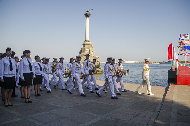 Севастополь торжественно отметил День Военно-морского флота России Севастополь торжественно отметил День Военно-морского флота России