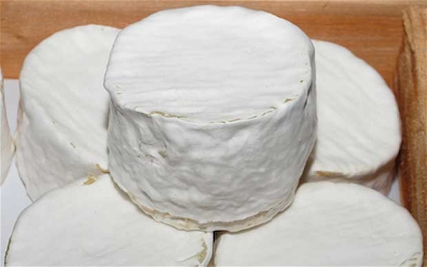 Из Украины в Крым не пропустили тонну плавленого сыра Из Украины в Крым не пропустили тонну плавленого сыра