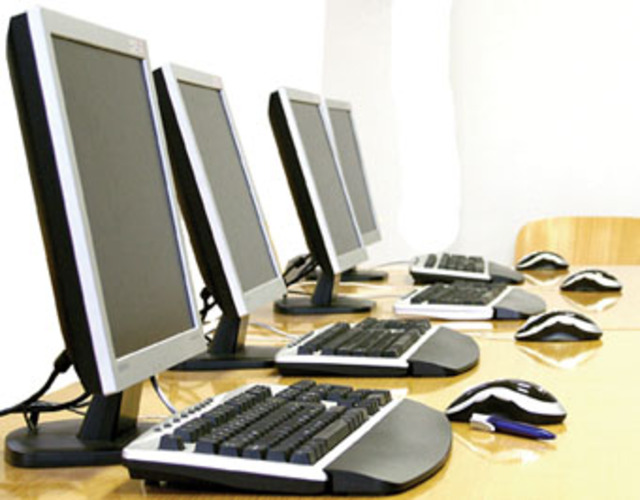 Налогой службе Крыма подарят 1,8 тыс. компьютерной техники Налогой службе Крыма подарят 1,8 тыс. компьютерной техники