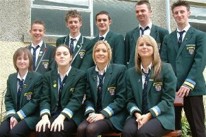 Школам Крыма предложат прописать в новых уставах школьную форму