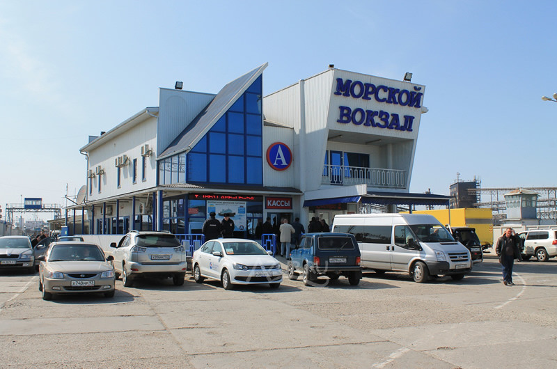 В порт «Крым» из Керчи пустили дополнительный автобус В порт «Крым» из Керчи пустили дополнительный автобус