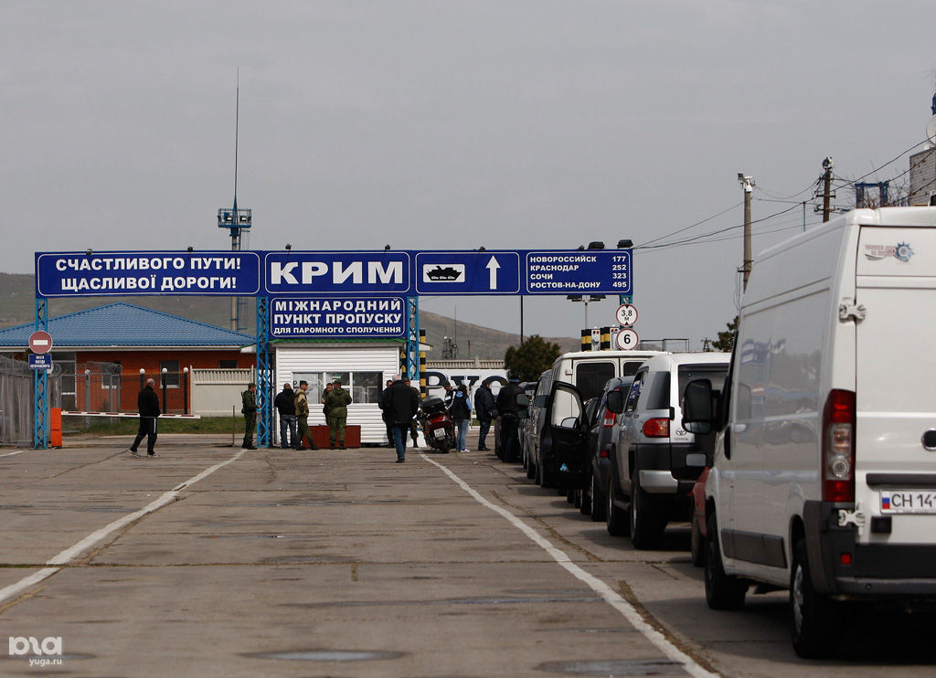 На Керченской паромной переправе растет число автомобилей со стороны порта «Крым»