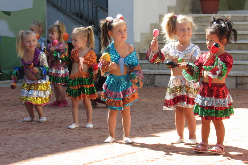 В детском саду в Симферополе провели карнавал В детском саду в Симферополе провели карнавал