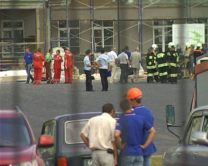 В Севастополе обрушилась крыша Нахимовского училища