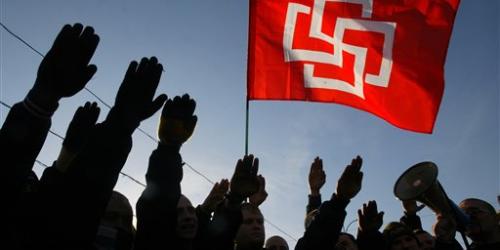 В Симферополе распространяли листовки с призывами к экстремистской деятельности