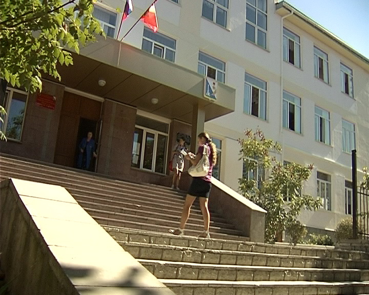 В Севастополе отремонтировали фасад школы 