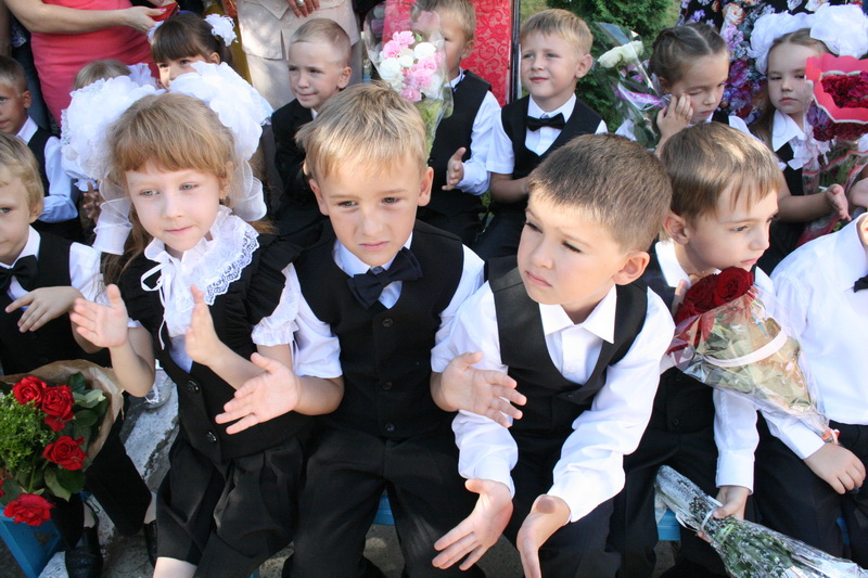 Симферопольский учебный комплекс «Алые паруса» принял 120 первоклашек Симферопольский учебный комплекс «Алые паруса» принял 120 первоклашек