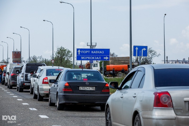 Очереди на паром ожидают более 500 автомобилей