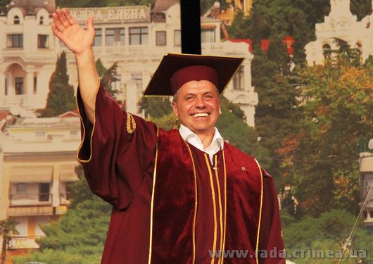 Глава крымского парламента стал почетным профессором