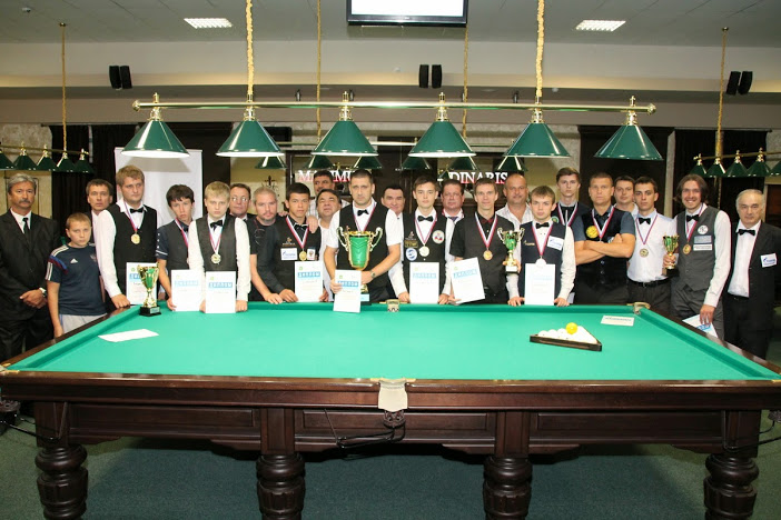 Команда Крыма по спортивному бильярду взяла серебро на Кубке России Команда Крыма по спортивному бильярду взяла серебро на Кубке России