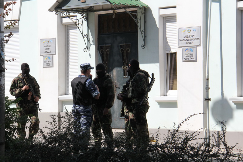 В Симферополе проводится обыск в здании меджлиса