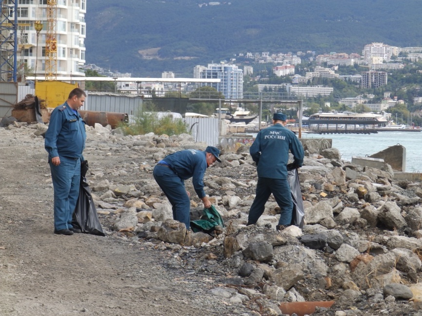 В Ялте завершилась акция «Чистый берег» В Ялте завершилась акция «Чистый берег»
