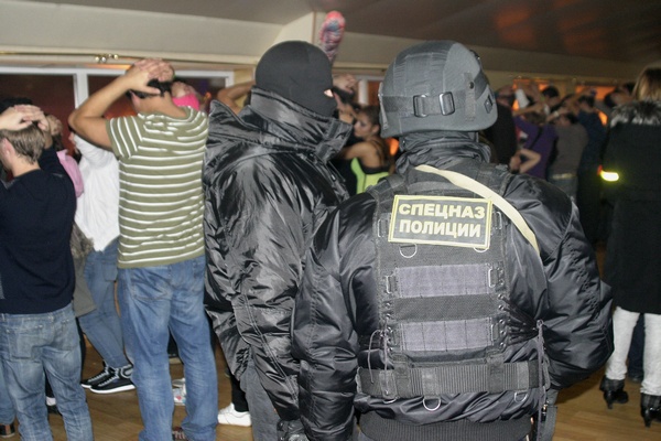 На молодежном фестивале в Крыму провели антинаркотический рейд