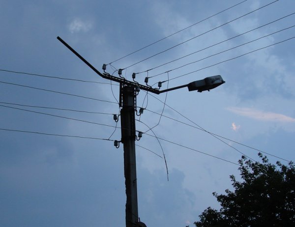 В 50 населенных пунктах Крыма восстановили электроснабжение 