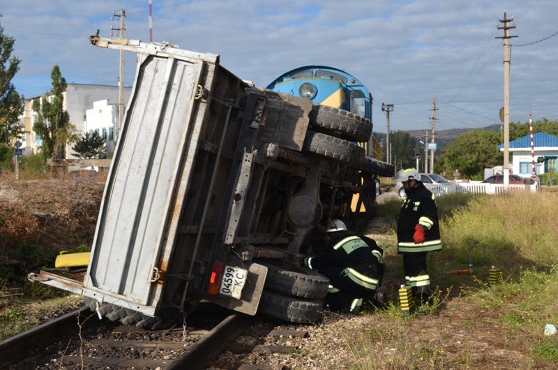 В Севастополе провели учения МЧС
