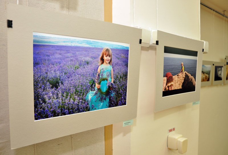 В Симферополе открылась фотовыставка, посвященная лету