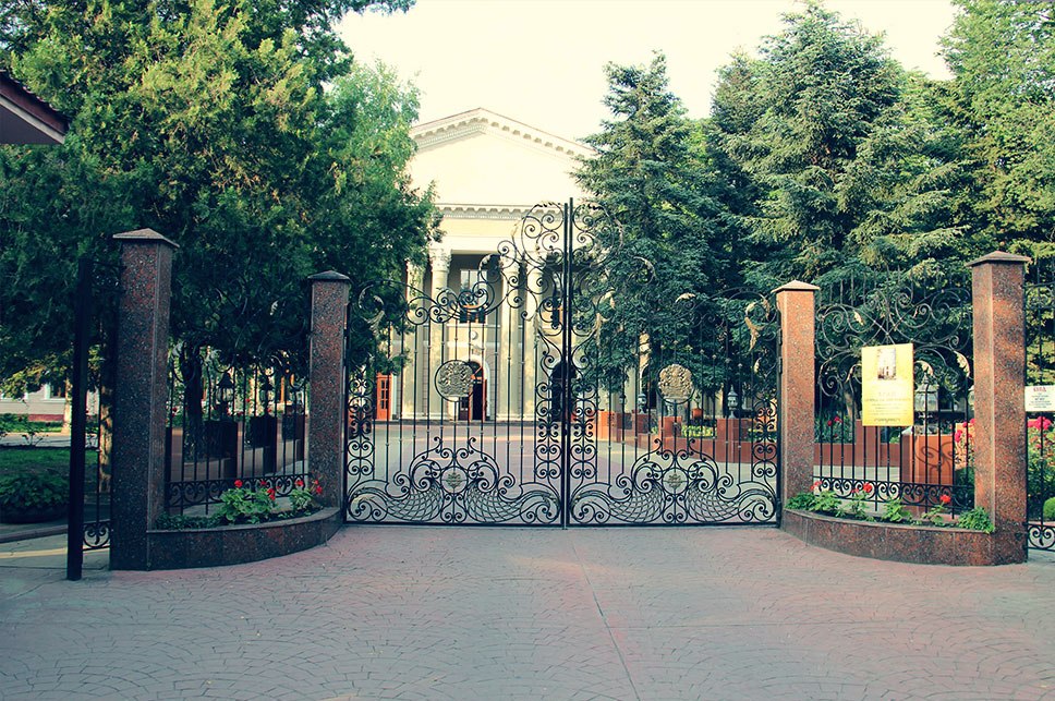 В КГМУ собрали 5 тыс. подписей против вступления в федеральный вуз