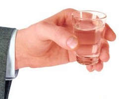 В Евпатории с нового года закроют 52 "наливайки"