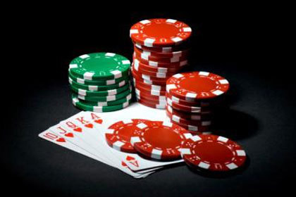 В Симферополе полиция закрыла нелегальный игорный клуб в частном доме