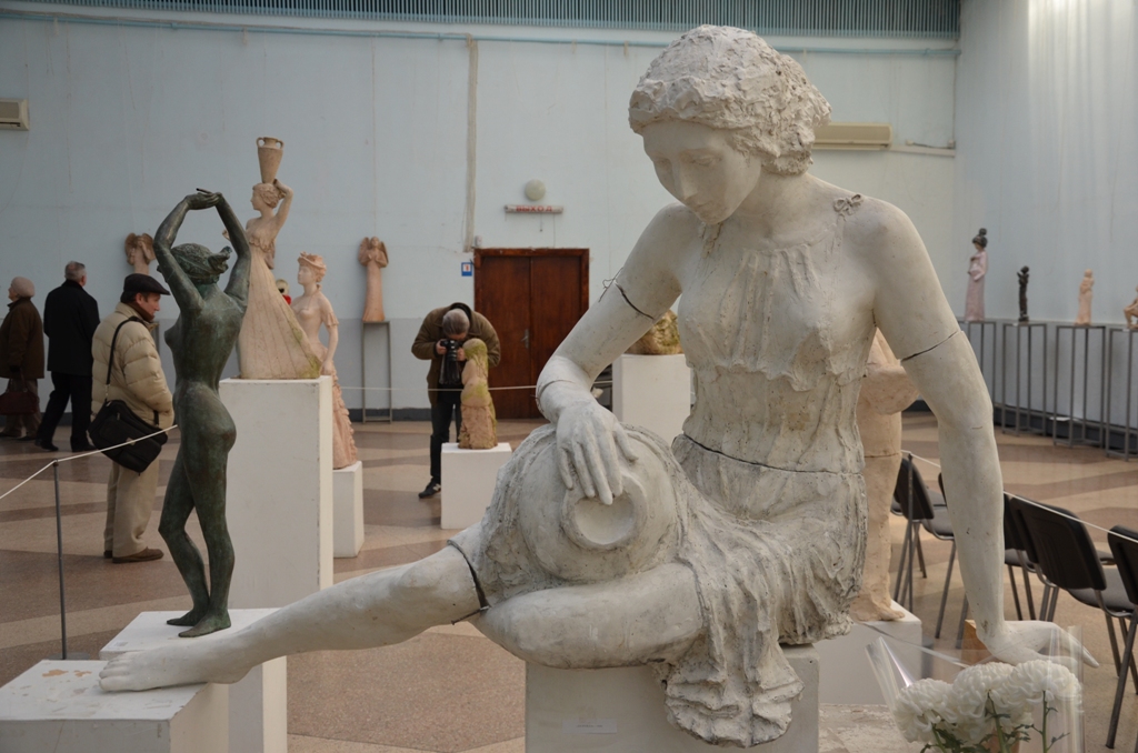 В Ялте открылась выставка известной семьи скульпторов В Ялте открылась выставка известной семьи скульпторов