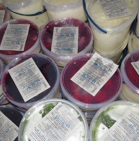 С Украины в Крым не пропустили 800 кг просроченного мороженого С Украины в Крым не пропустили 800 кг просроченного мороженого