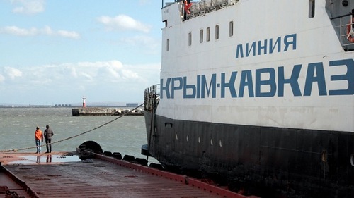 Керченская переправа не работает из-за непогоды