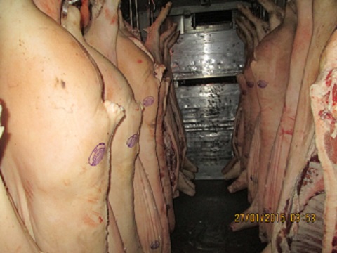 В Крым не пропустили 15 тонн недоброкачественной свинины из Украины