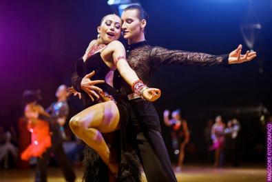 Яркие, страстные и захватывающие. Латиноамериканские танцы – и развлечение, и спорт Яркие, страстные и захватывающие. Латиноамериканские танцы – и развлечение, и спорт