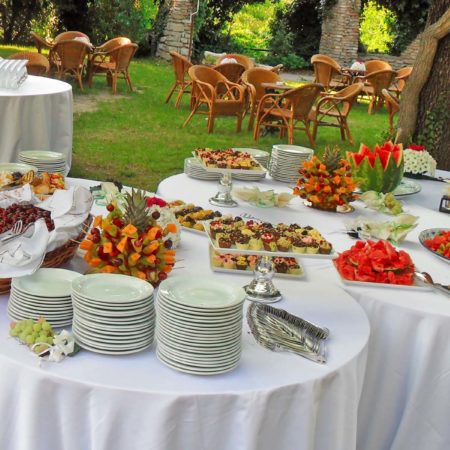 Кейтеринг. Еще не мейнстрим, но уже популярно